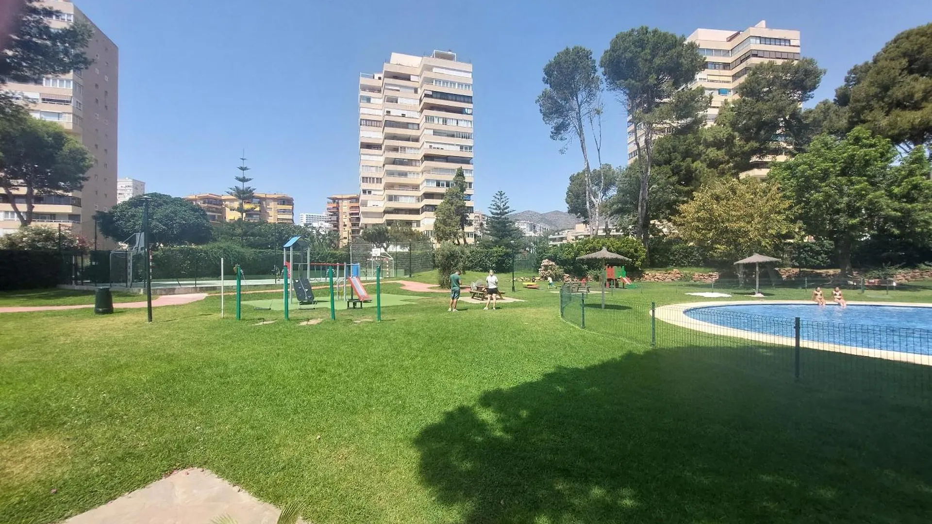 شقة Oasis Playamar توريمولينوس